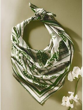 Trending! Anthropologie Green Paisley Palm 28” Neck Bag Hair Scarf